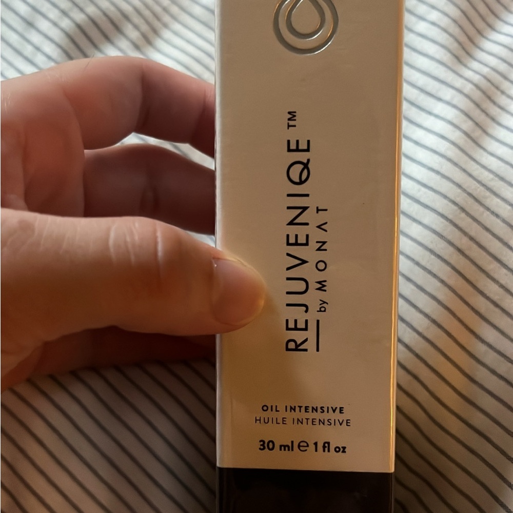 Rejuveniq by Monat Oil Intensive - White Bottle Facial & Hair Oil